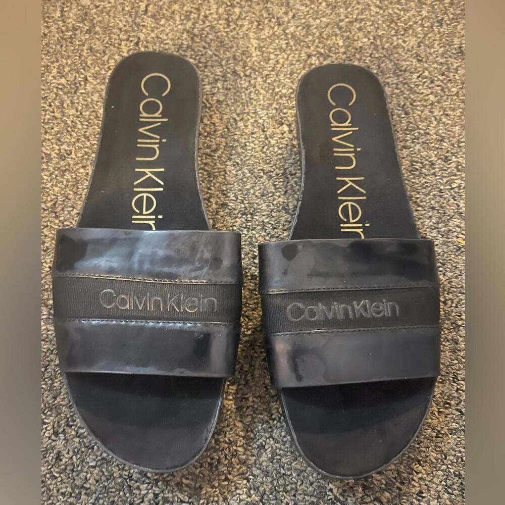 Calvin Klein Womens Slides size 9.5